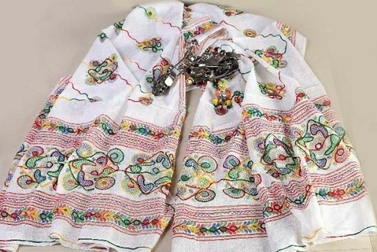Cotton Dupatta With Katchi Embroidery
