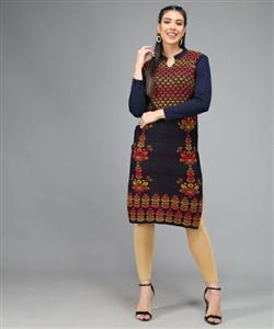 SMAYRA Women Embellished Wool Straight Kurta
