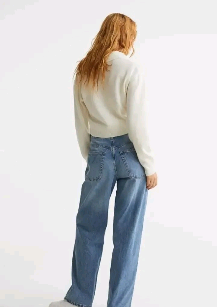Women Blue Wide Leg Mid-Rise Clean Look Jeans