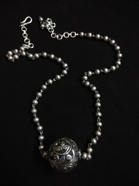 Chitai Bead Silver Necklace
