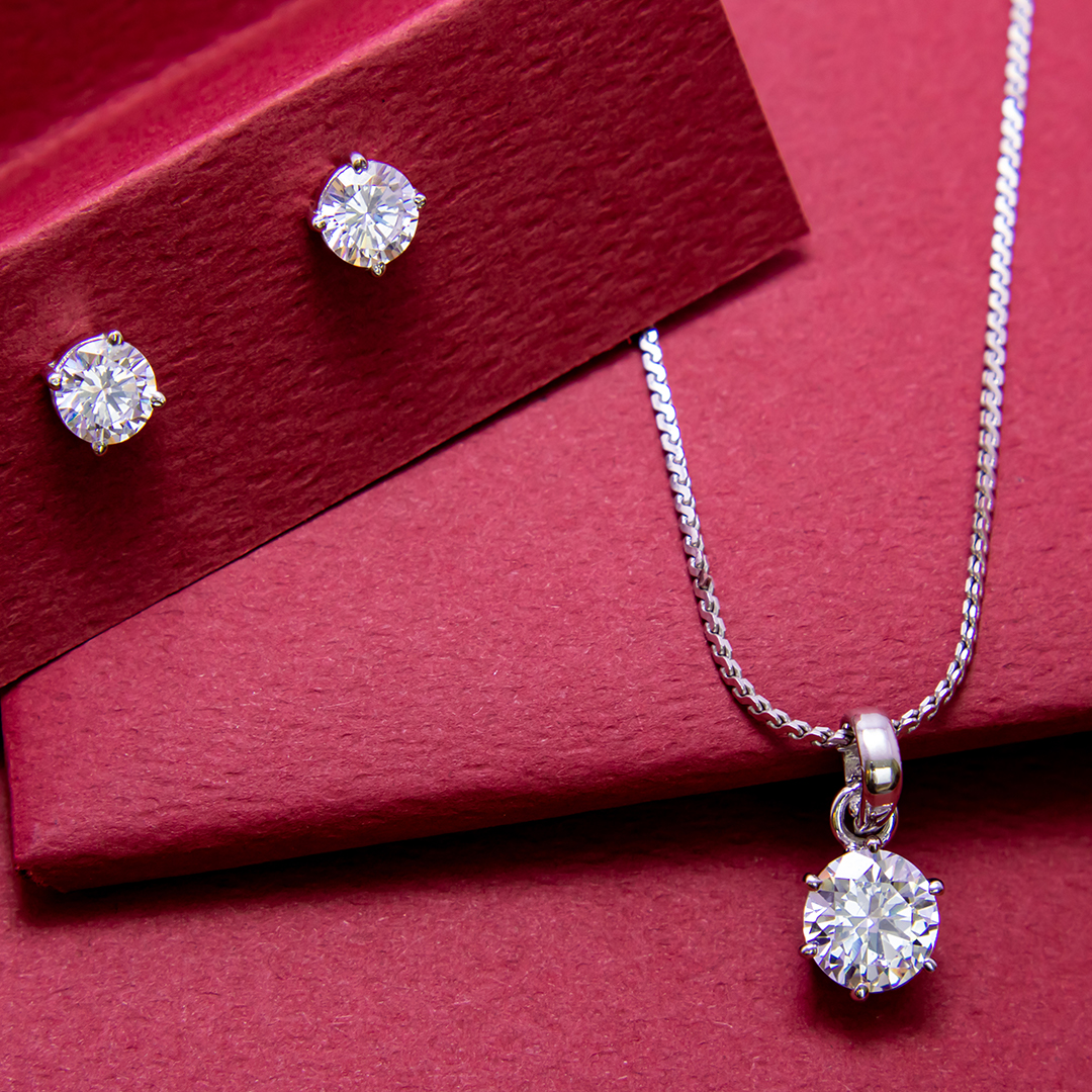 8 mm Solitaire Pendant Set