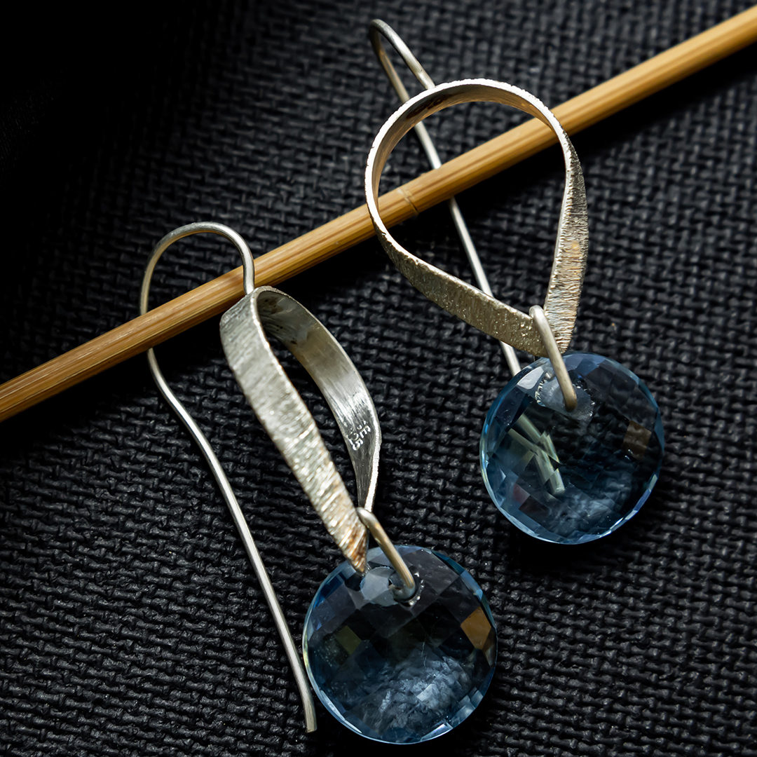 Sparkling Quartz danglers