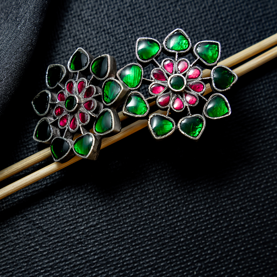 Green Kundan studs