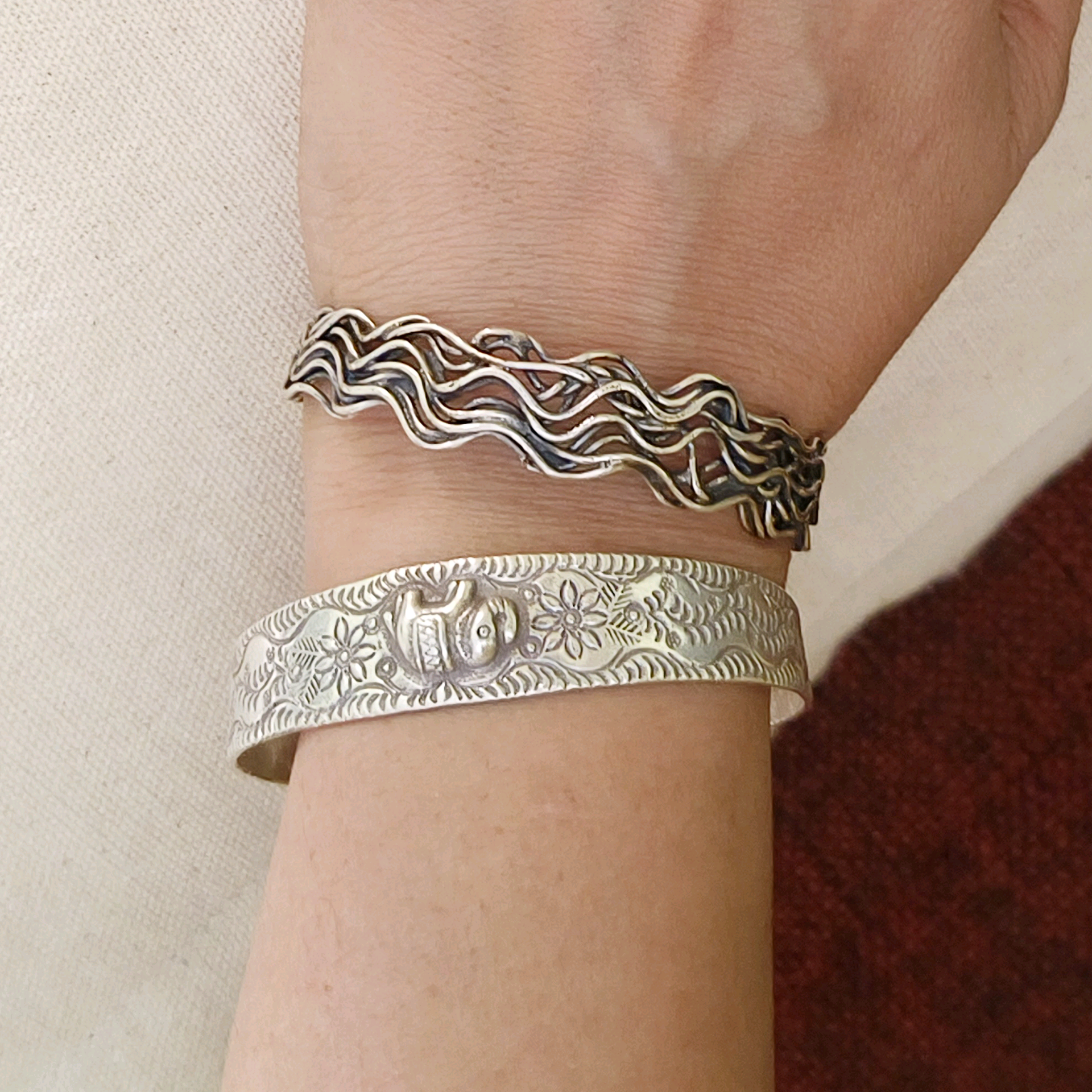 Waves silver kada