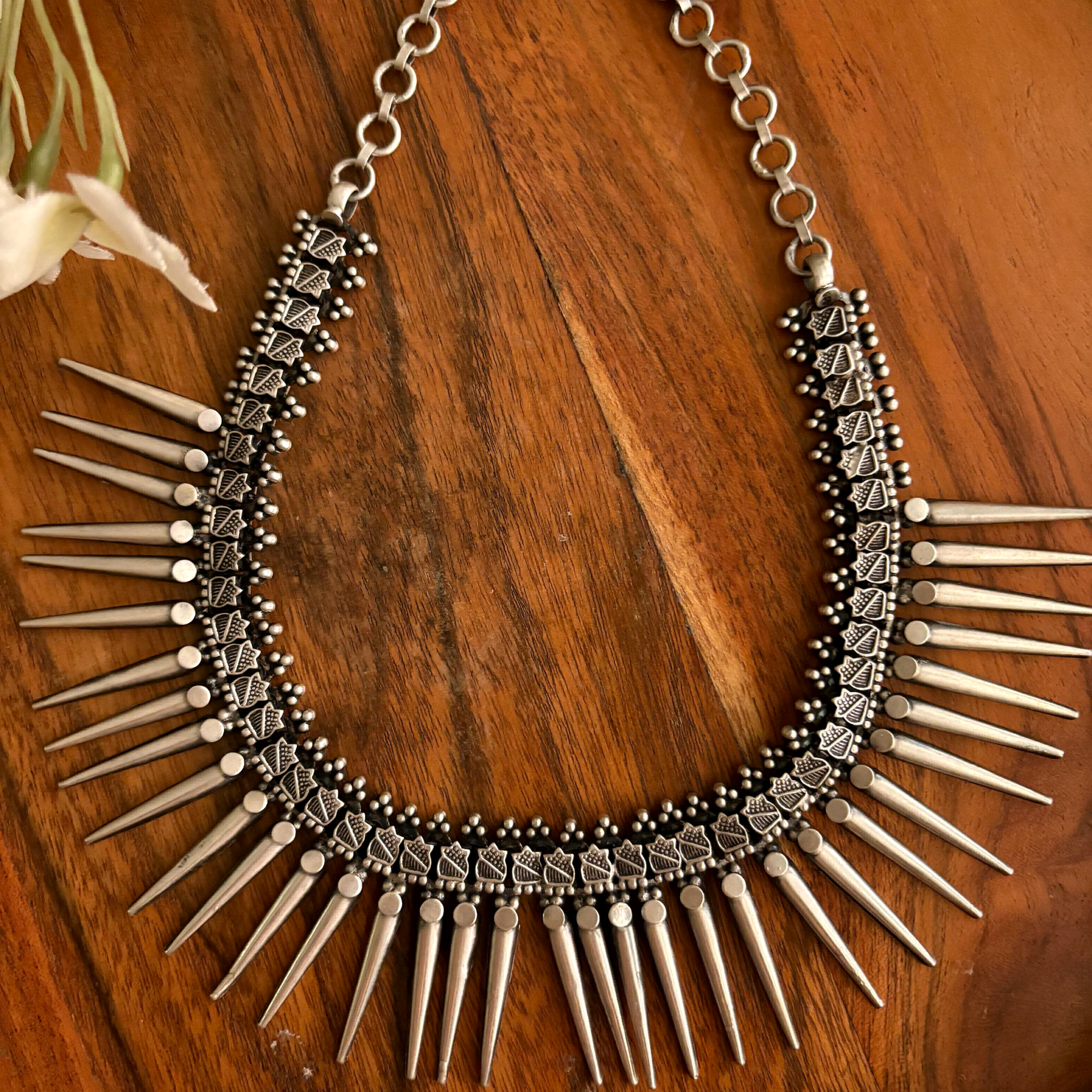 Kaara Tribal Necklace 1