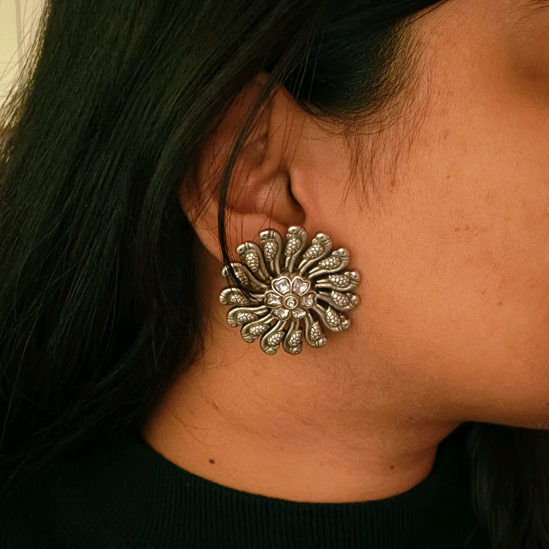 Karaa Big Studs with Kundan Motif 