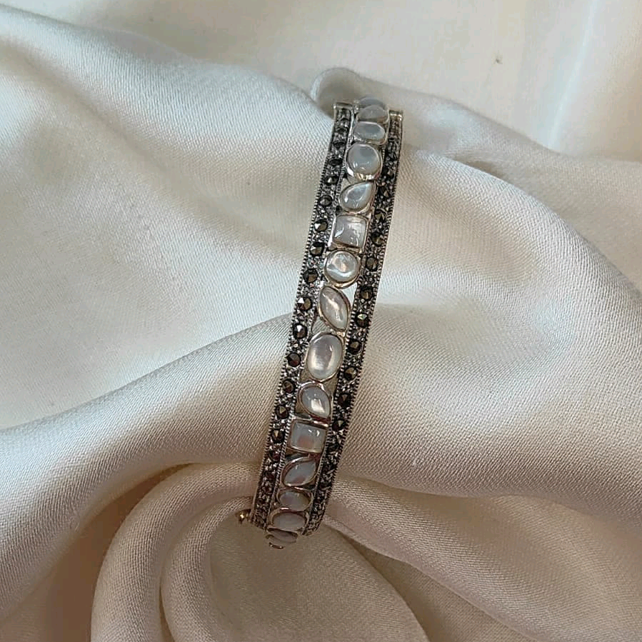 Gia MOP Marcasite Kada