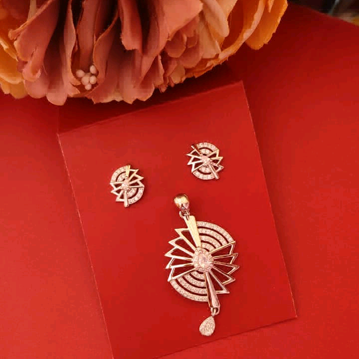 CZ Classic Pendant Set 1
