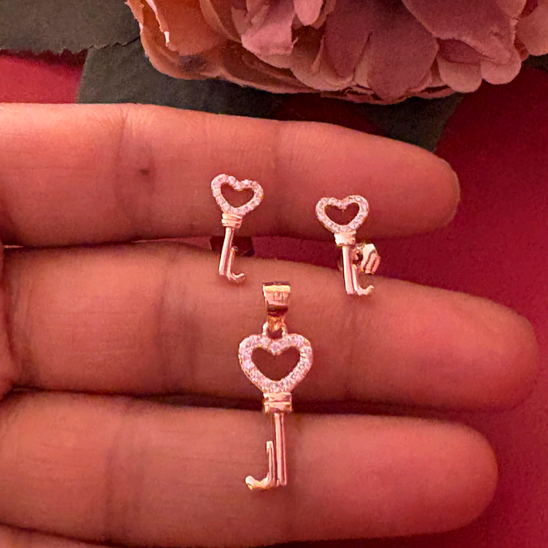 Rose Gold Heart Key Pendant Set