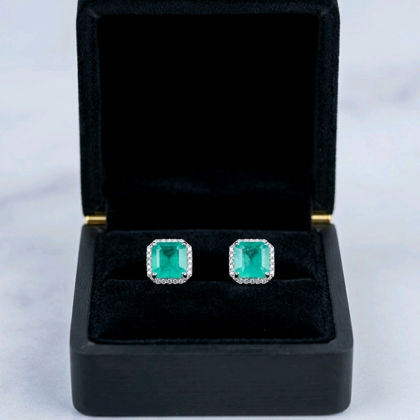 Blue Square Halo Stud 