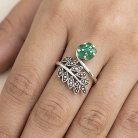 Marcasite Green Flower Ring