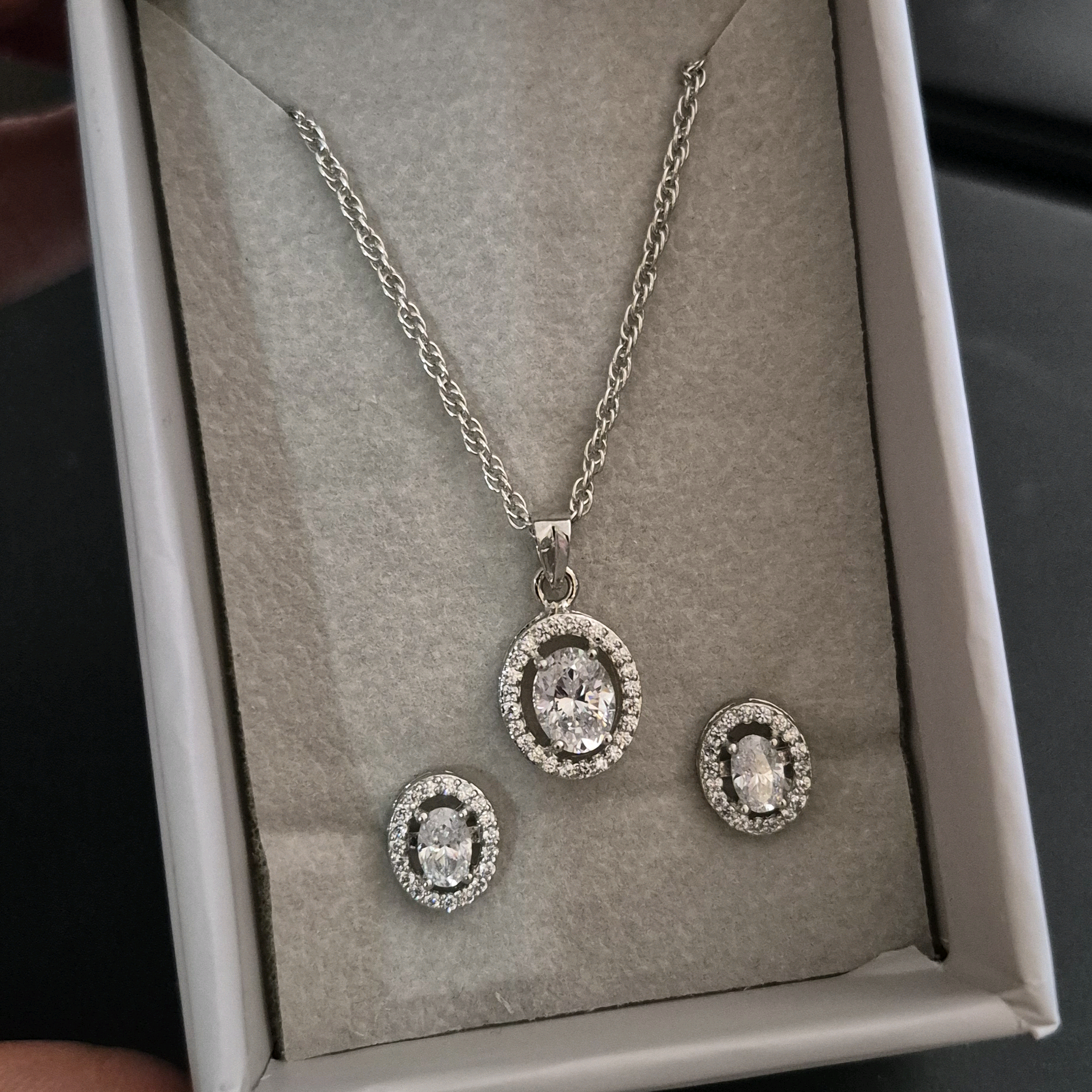 White Swarovski elements Pendant Set in Silver