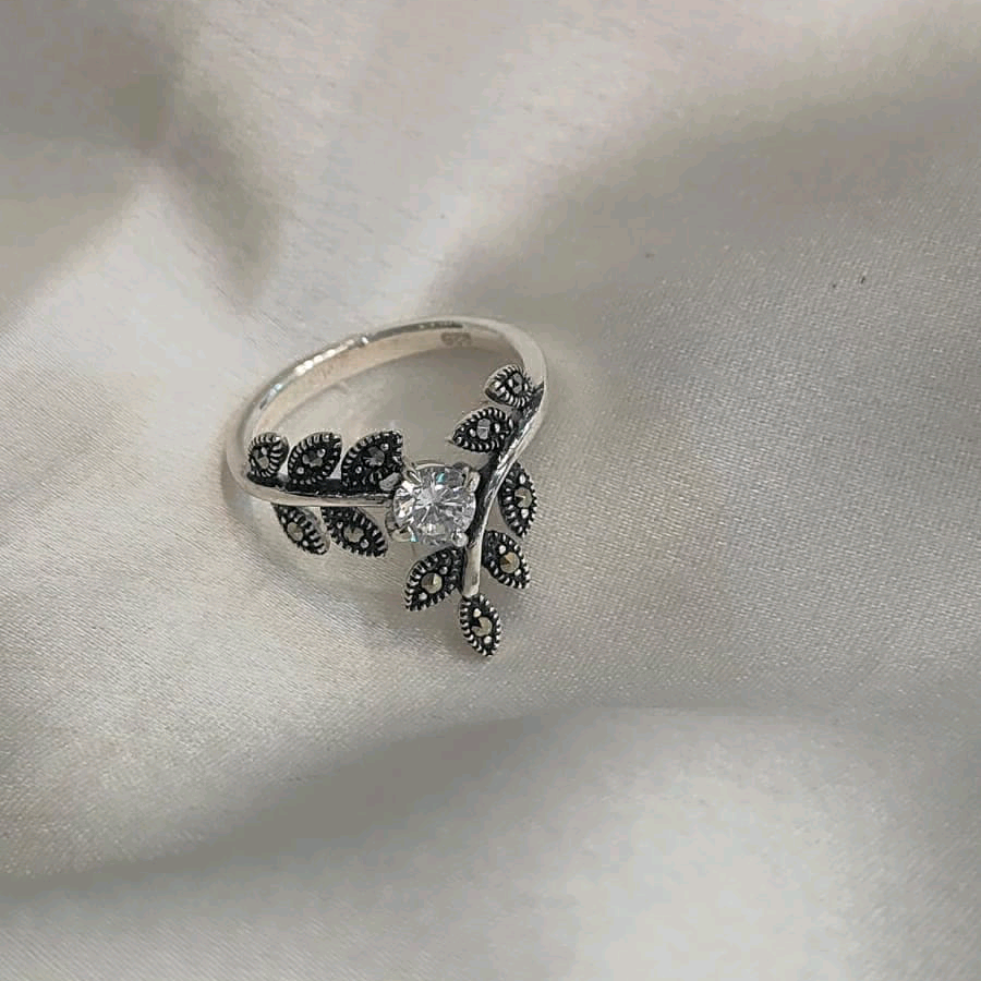 Marcasite Leaf Ring