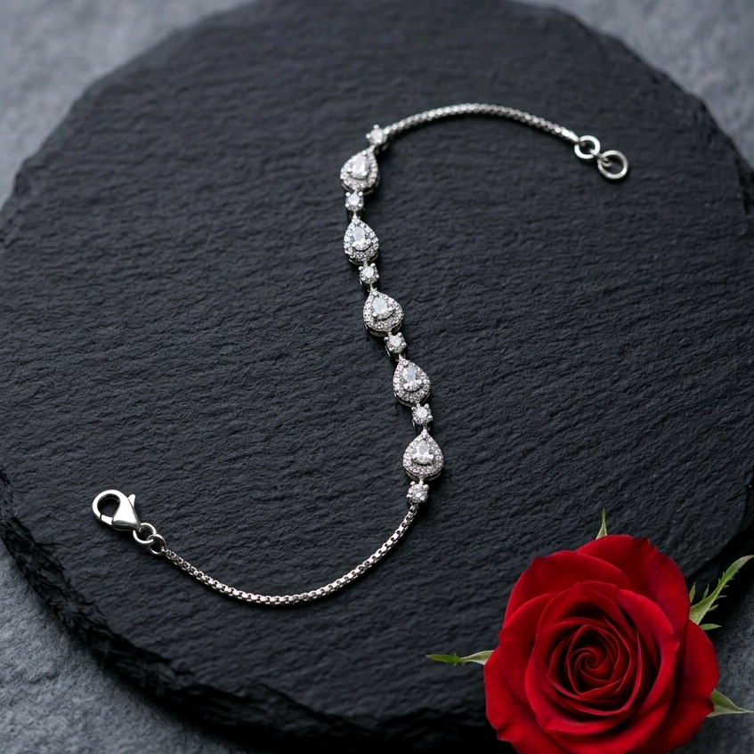 Heartstrings Bracelet 