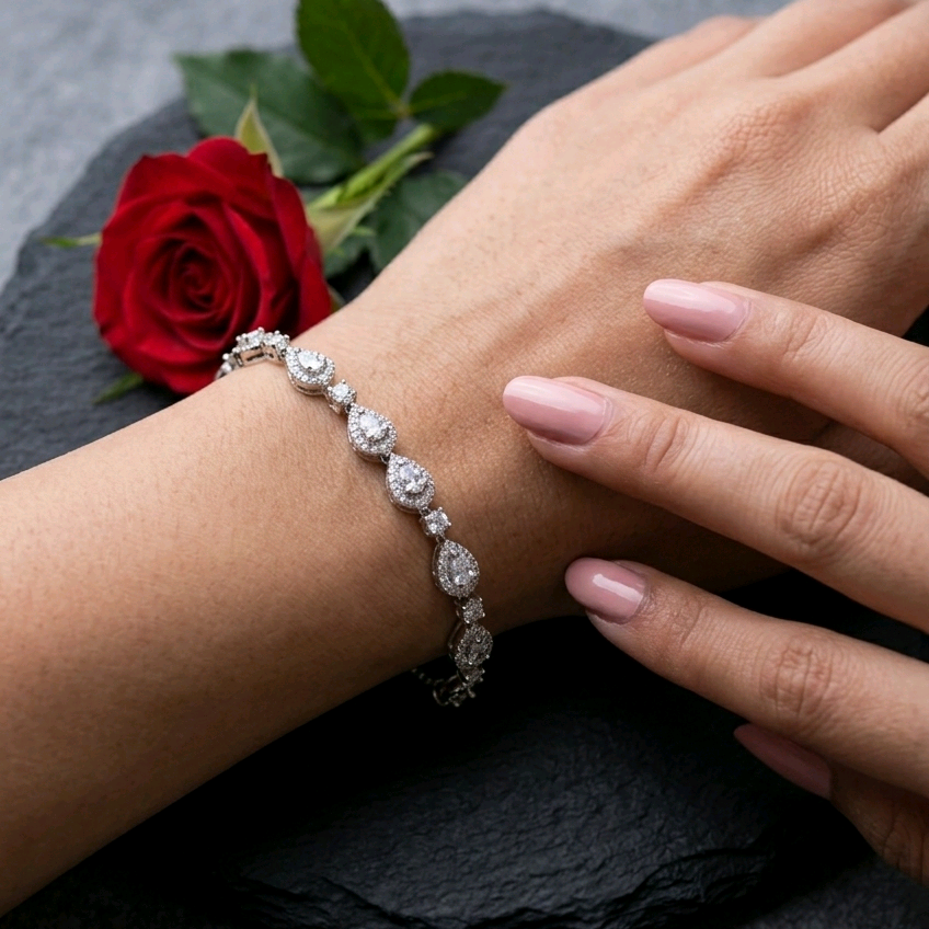 Heartstrings Bracelet 