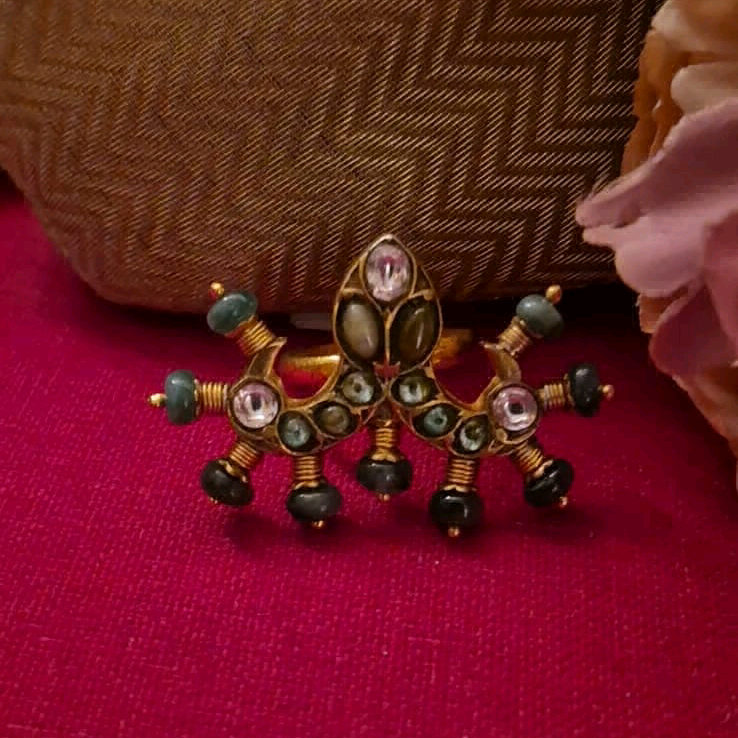 MaYuRa Kundan Contemporary Ring