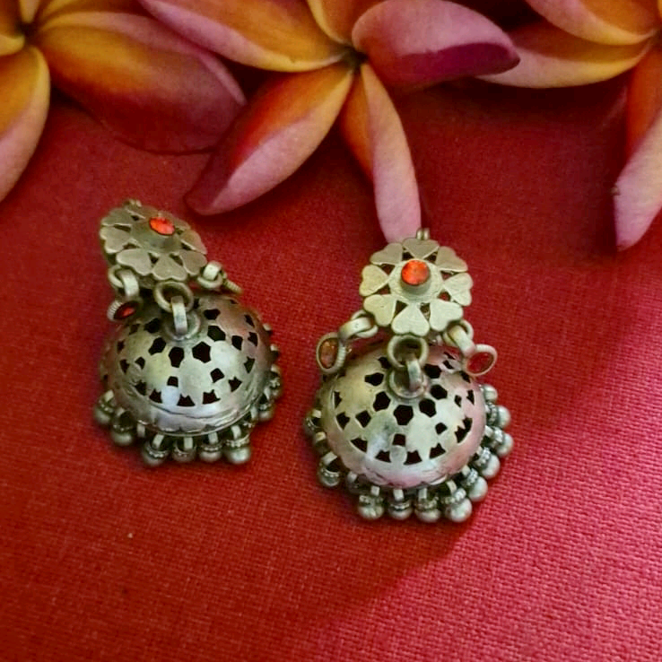 Silver Floral Jhumka 