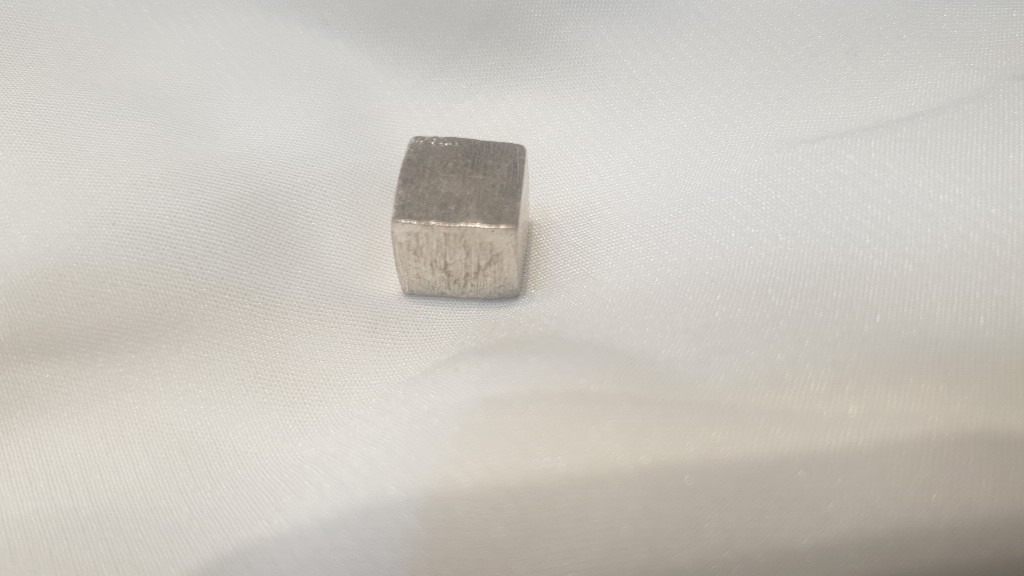 silver cube