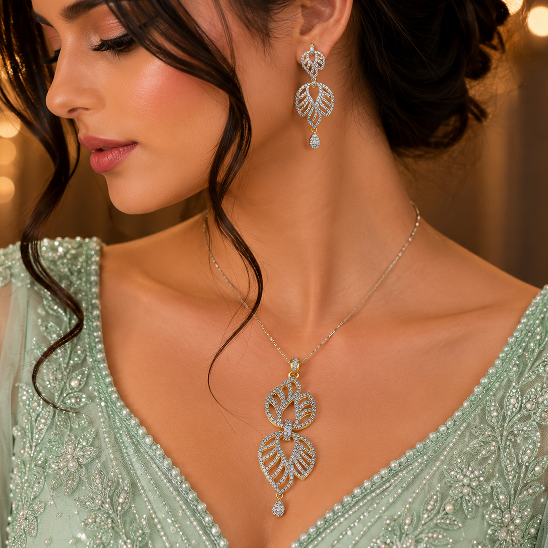 Iconic Pendant Set