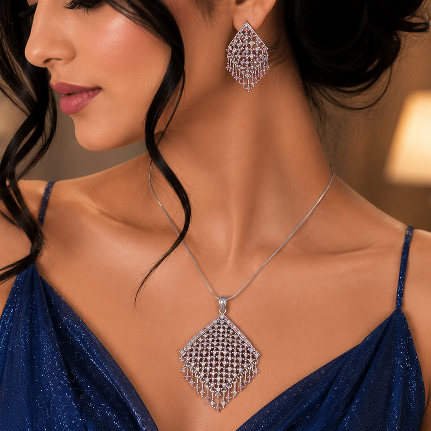 Iconic Pendant Set