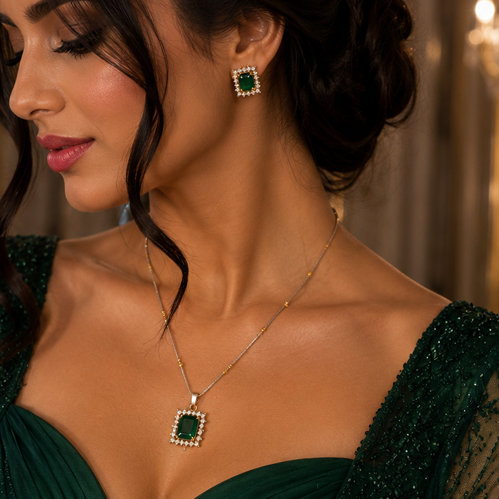 Iconic Pendant Set