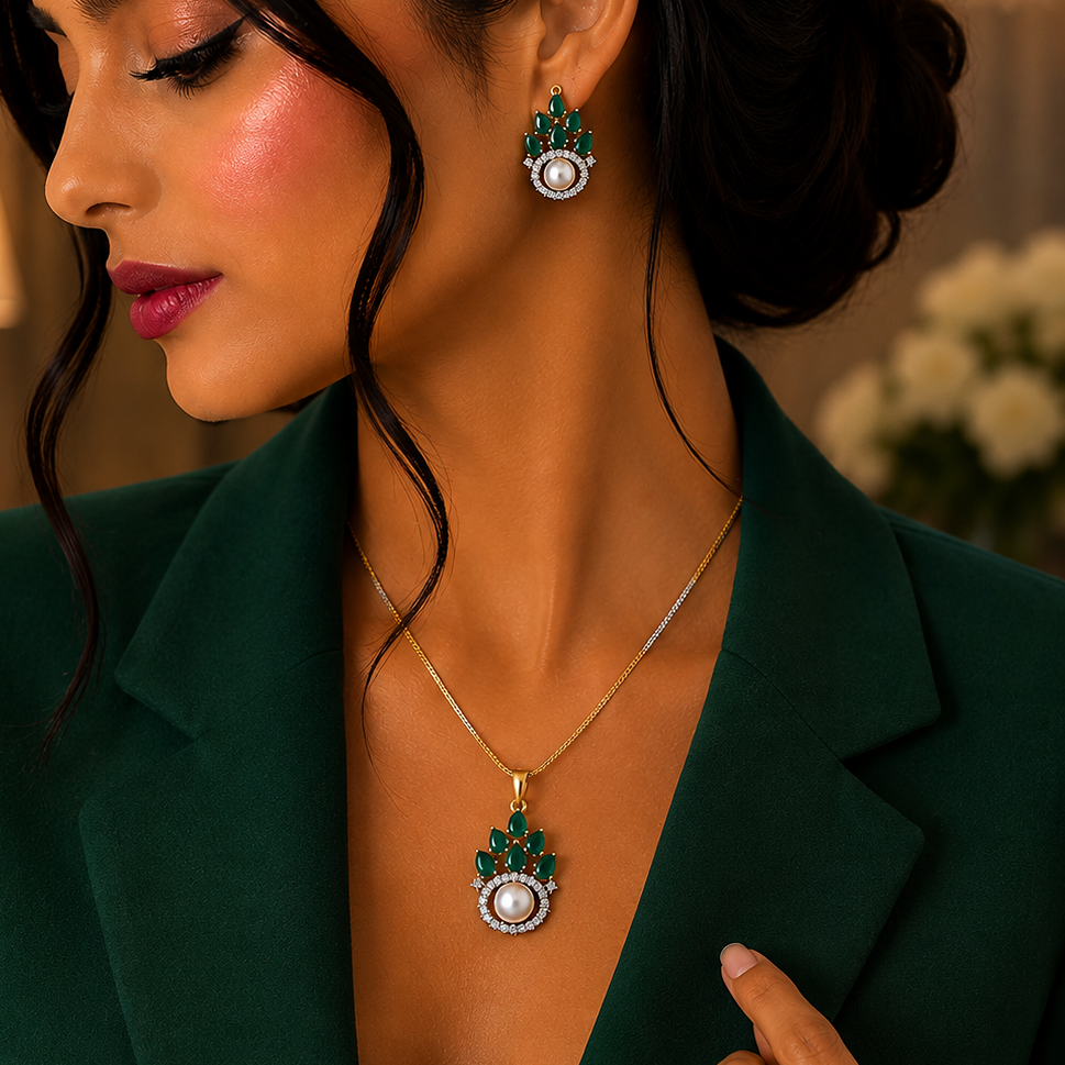 Iconic Pendant Set