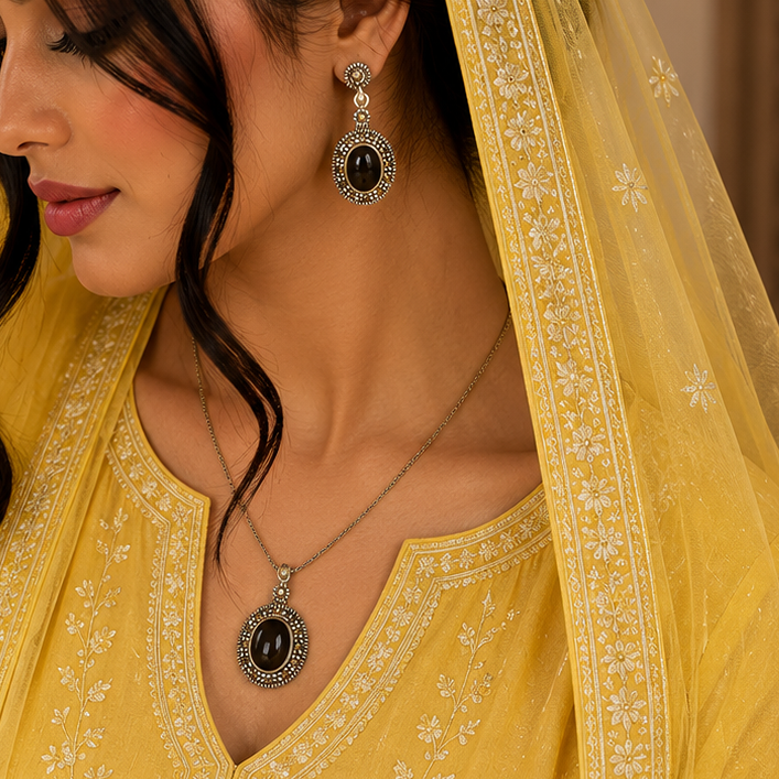 Iconic Pendant Set