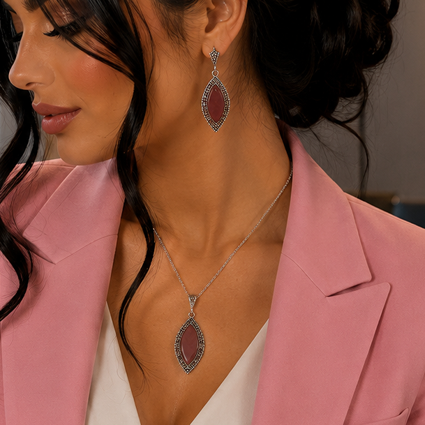 Iconic Pendant Set