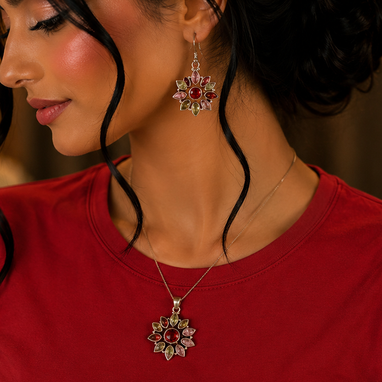 Iconic Pendant Set