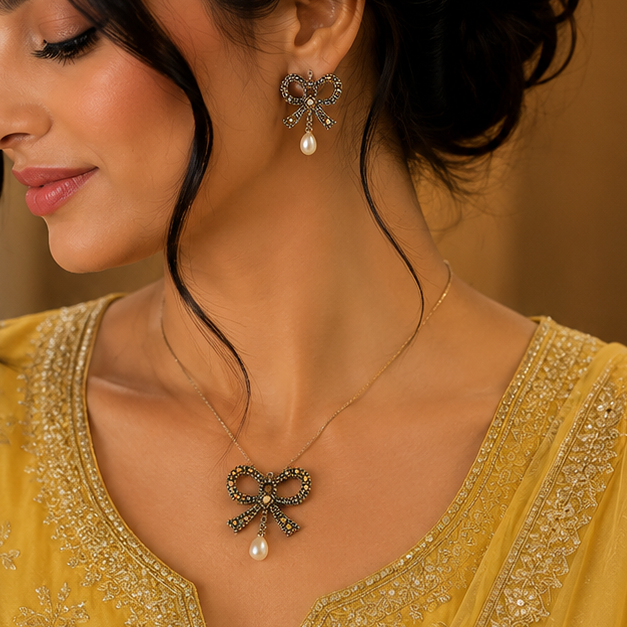Iconic Pendant Set