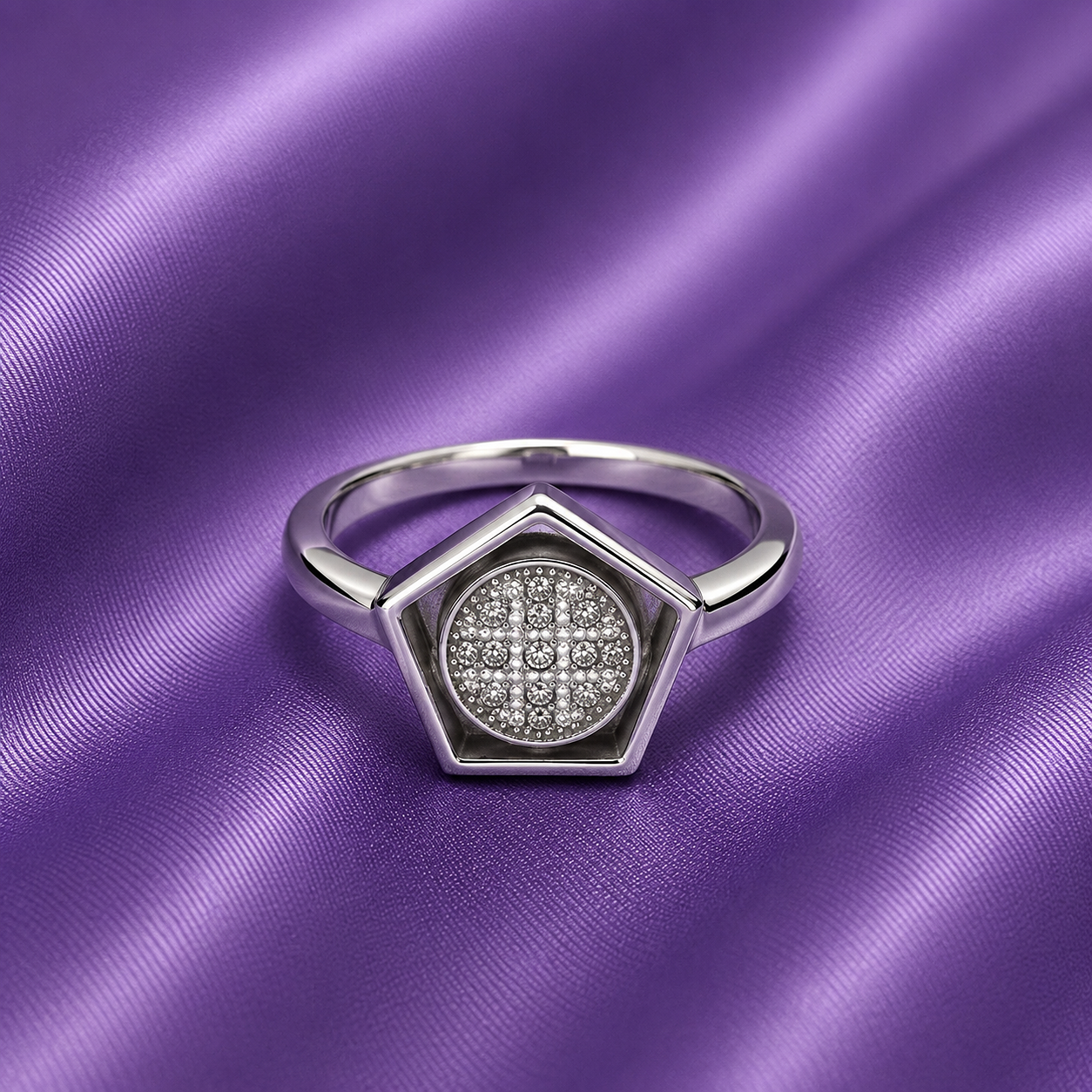 Iconic Girls Ring
