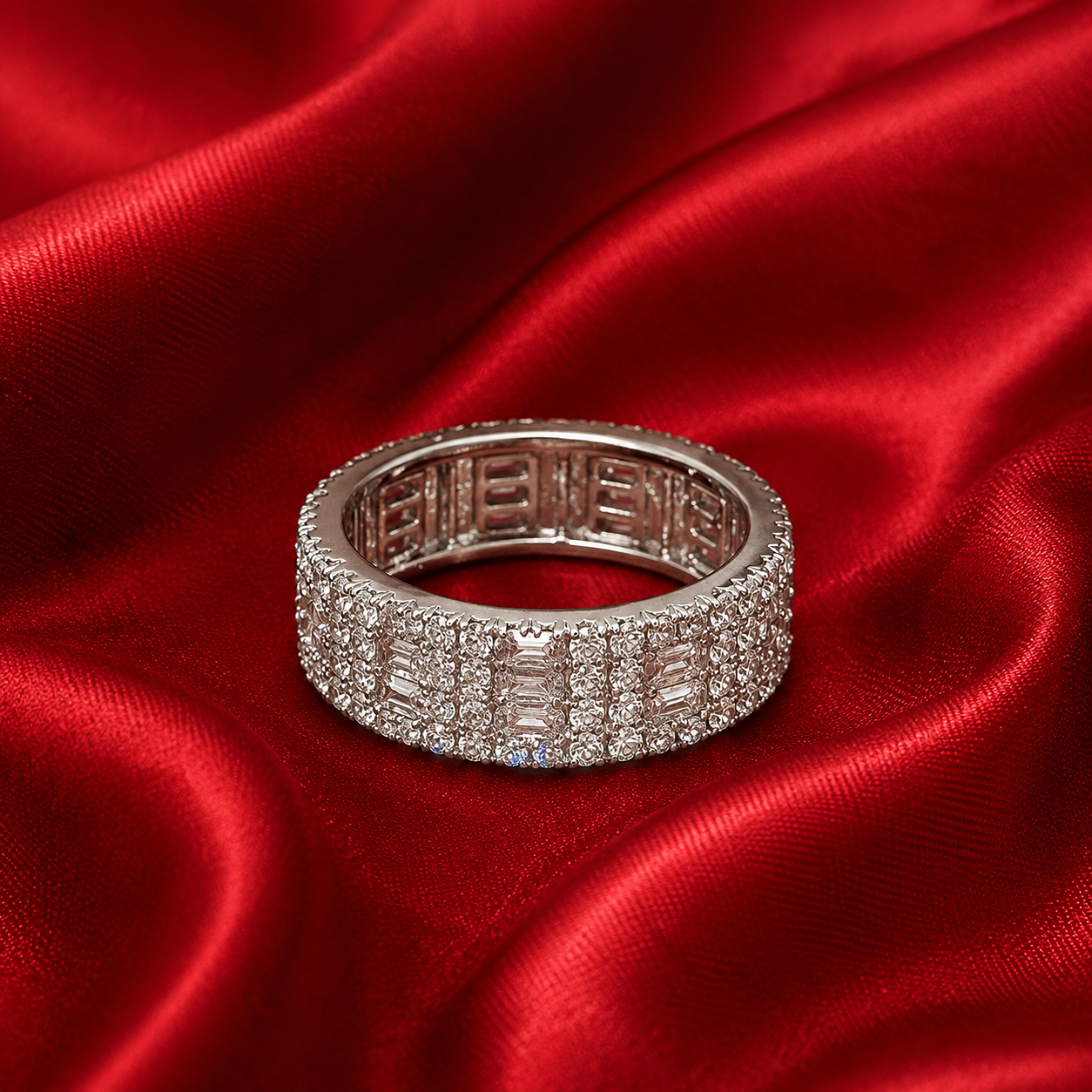 Iconic Girls Ring
