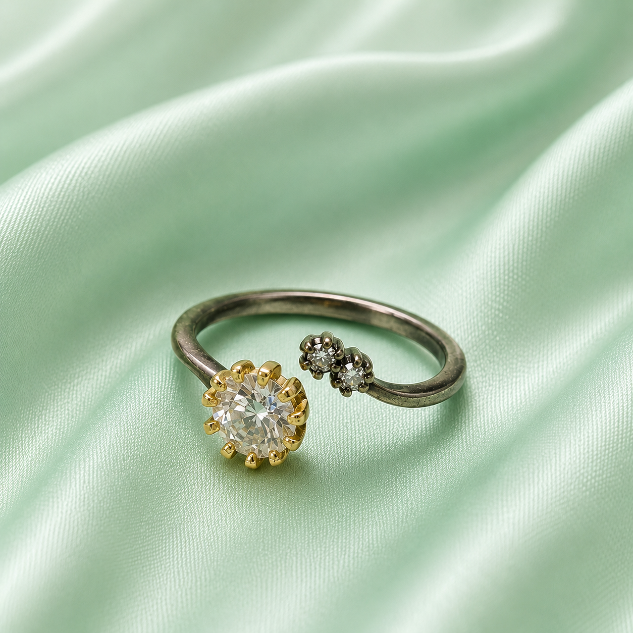 Iconic Girls Ring