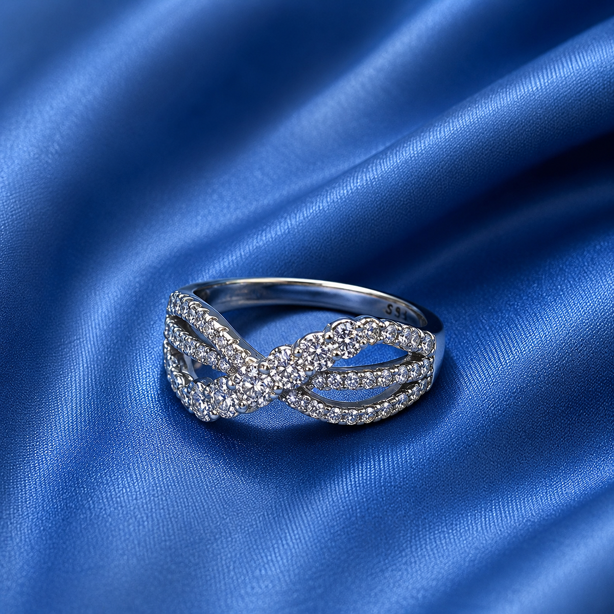 Iconic Girls Ring