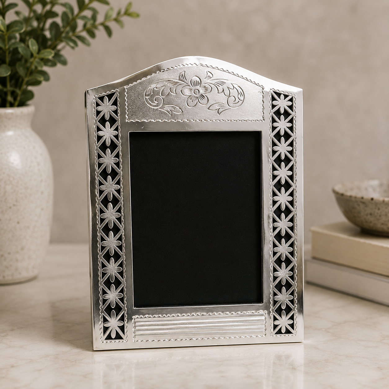 Iconic Photo Frame
