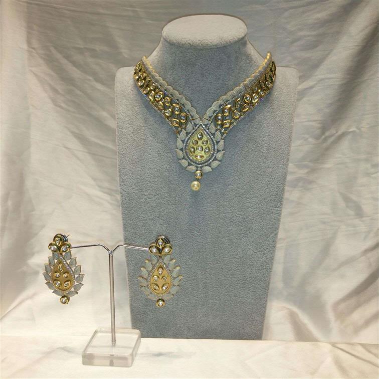 Iconic Golden Look  Necklace Set