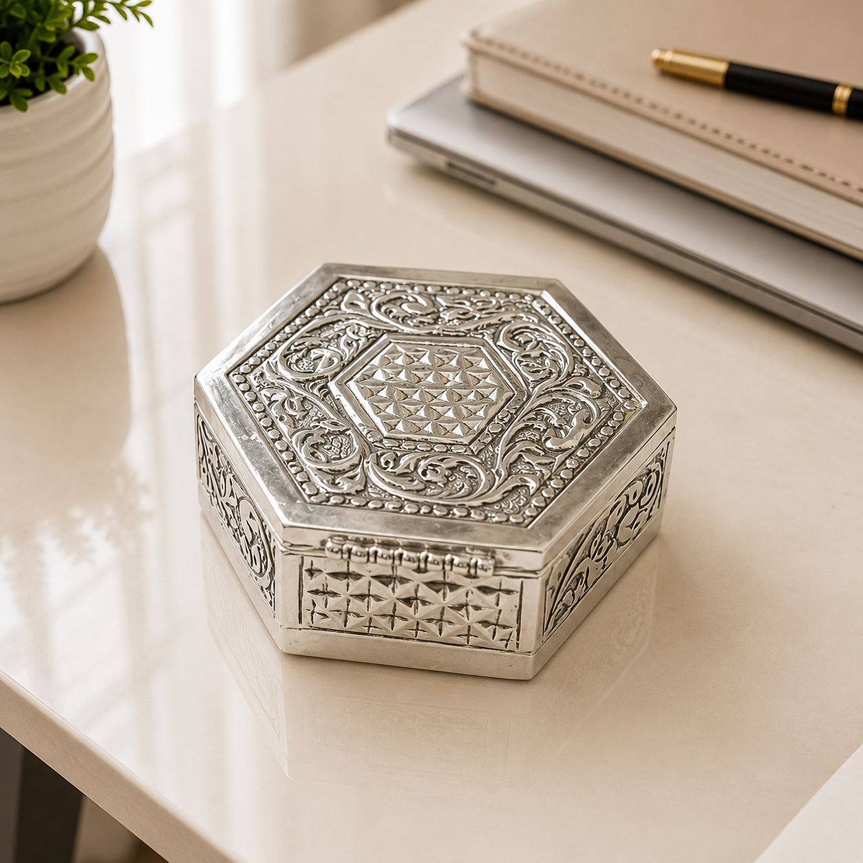 Iconic Silver Box