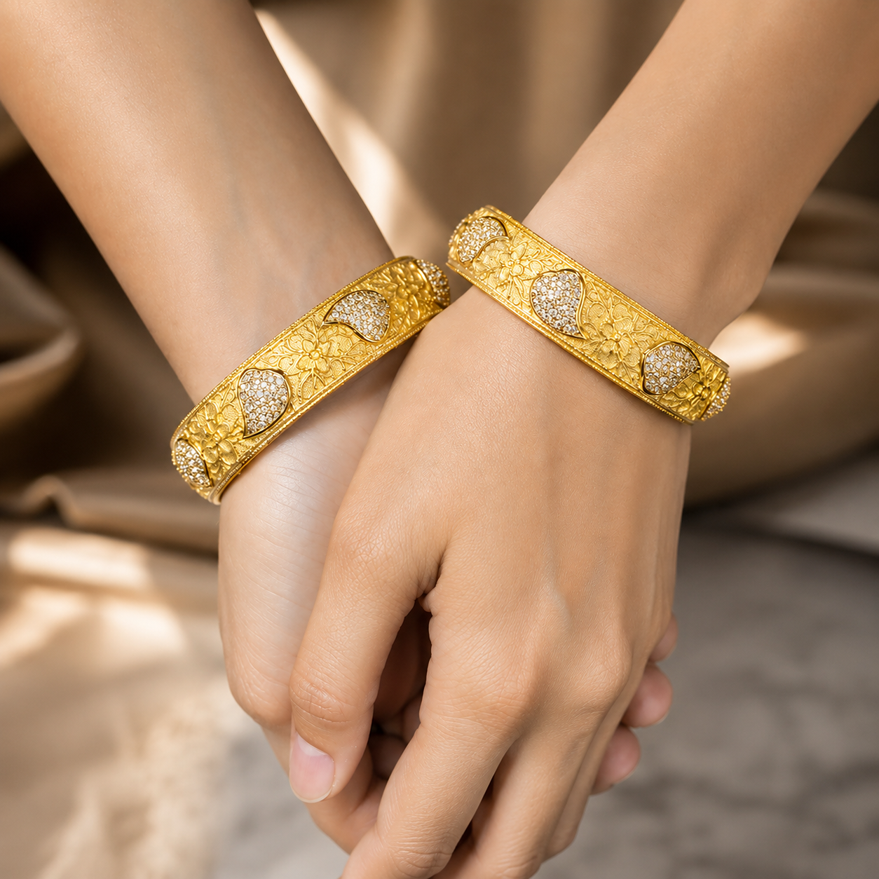 Iconic Gold Look Bangles