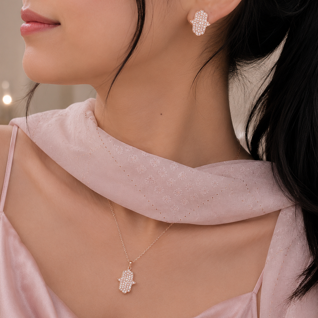 Iconic Pendent Set 