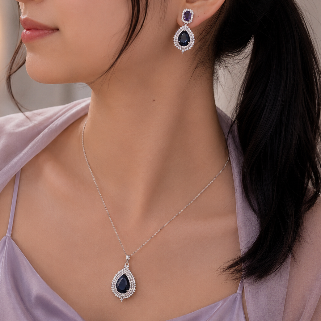 Iconic Pendent Set 