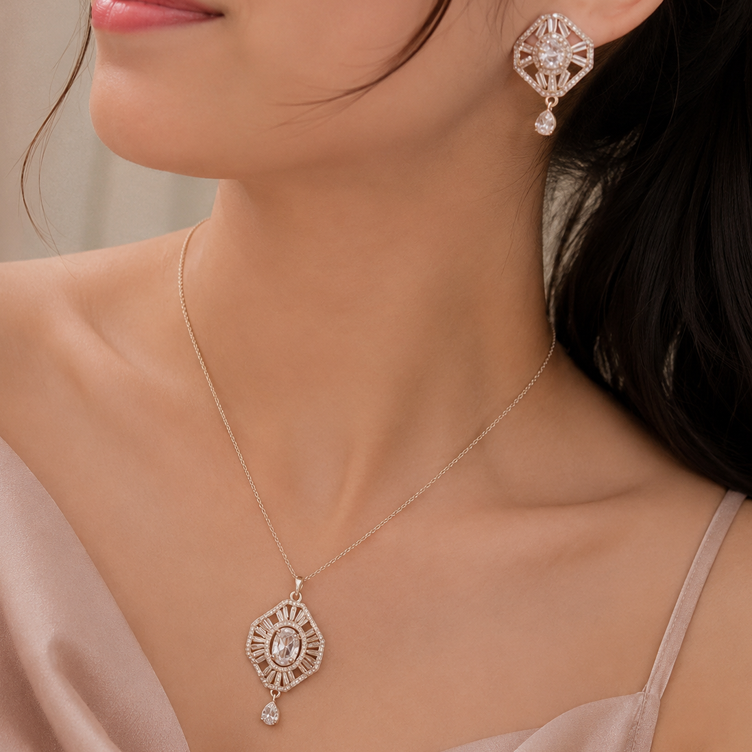 Iconic Pendent Set 