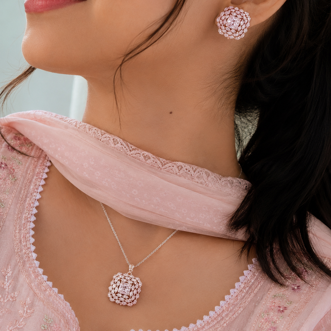 Iconic Pendent Set 