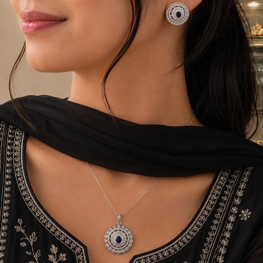 Iconic Pendent Set 