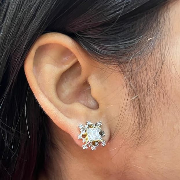 iconic silver studs earring