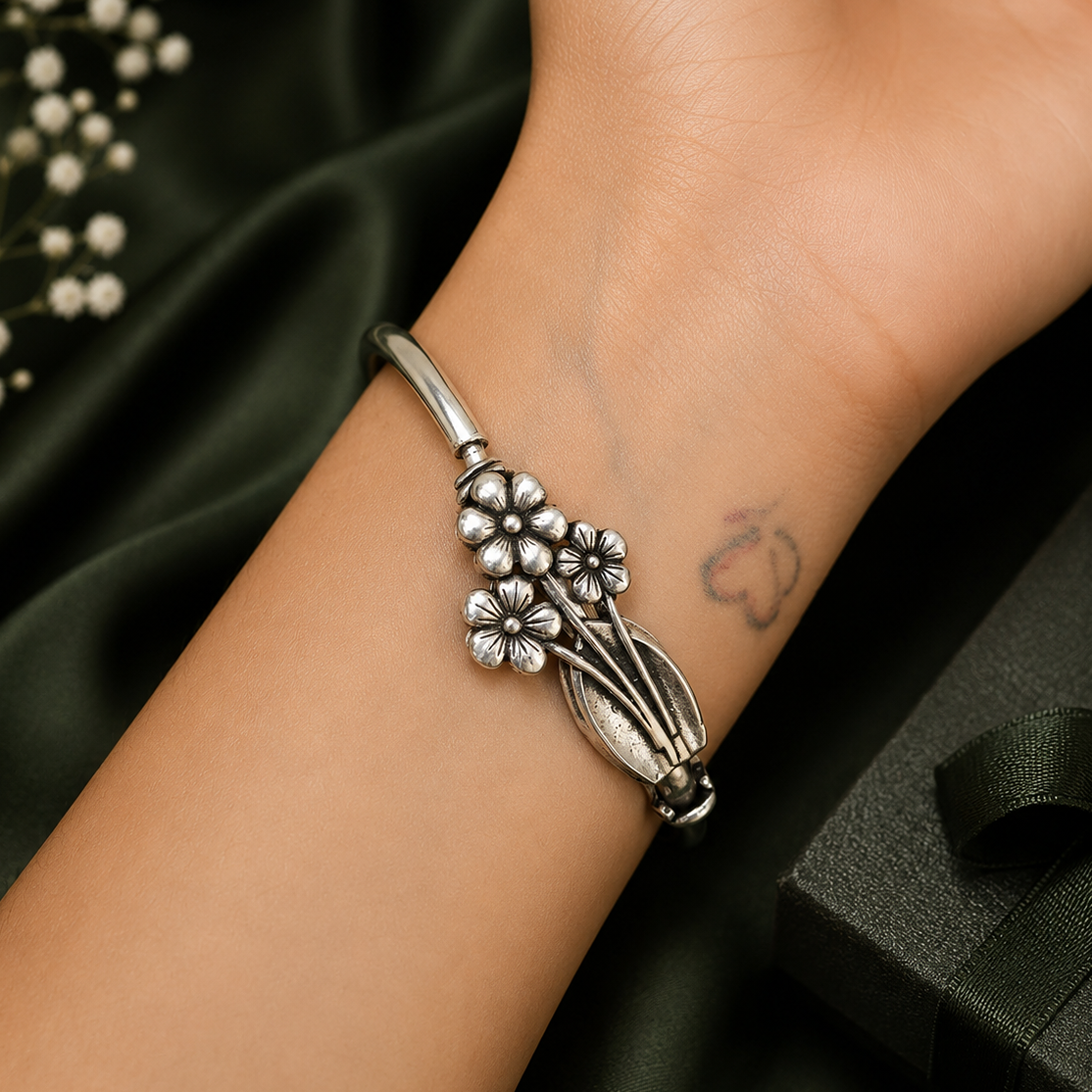 Iconic Oxidised Bangle