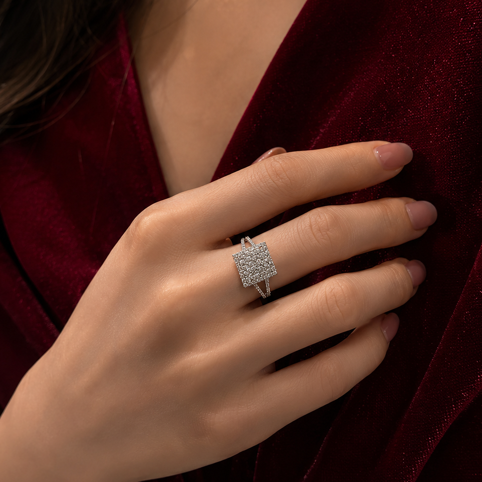 iconic italian ring 