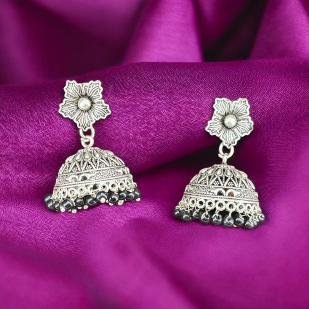 ICONIC OXIDIESD EARRING