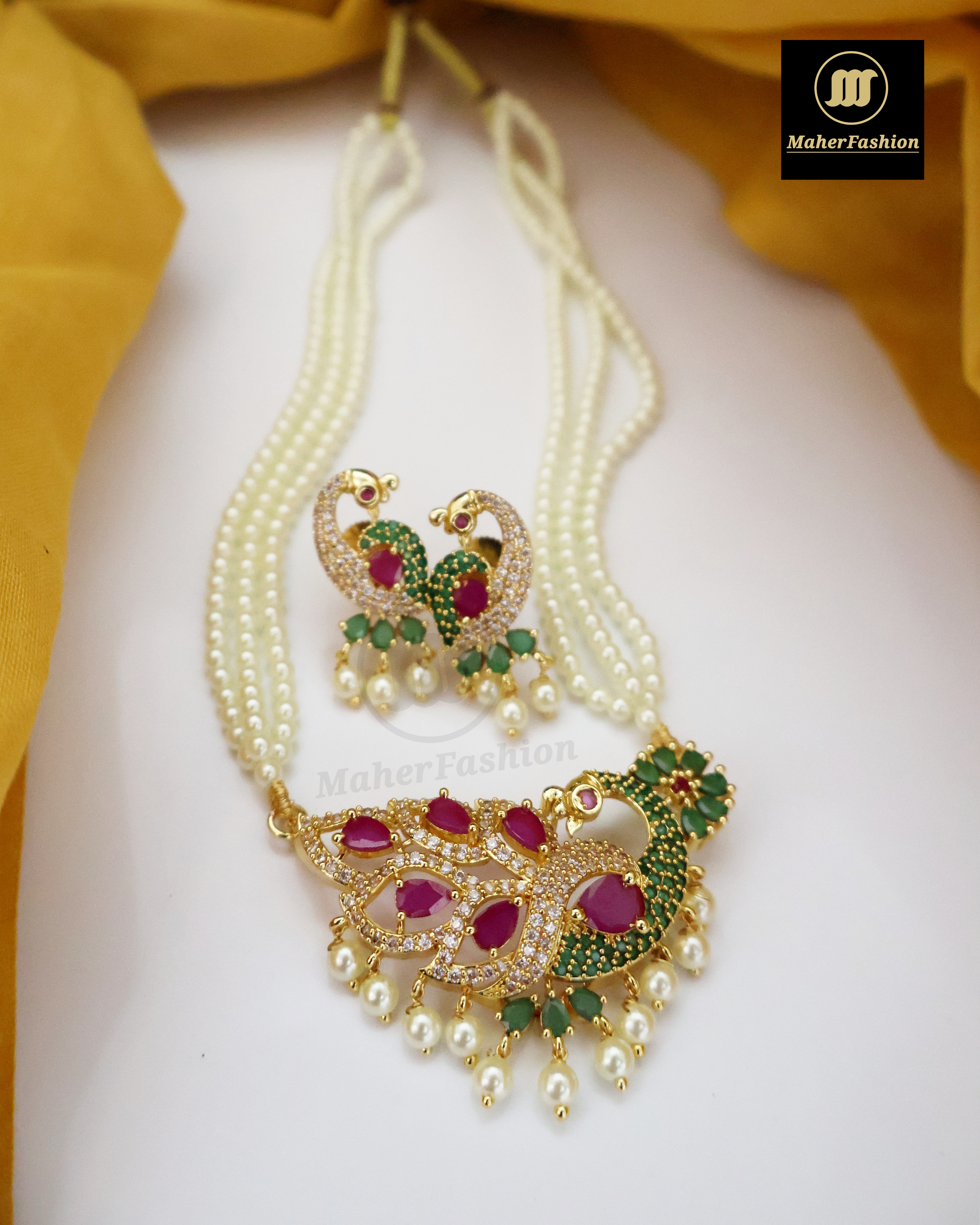 Appealing Moti Tanmani Necklace